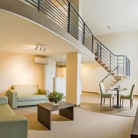 Arass & Business Flats Aparthotel